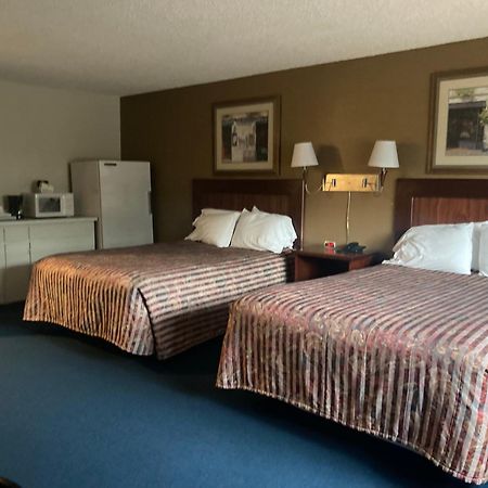Travelodge By Wyndham Canyonville Exterior photo