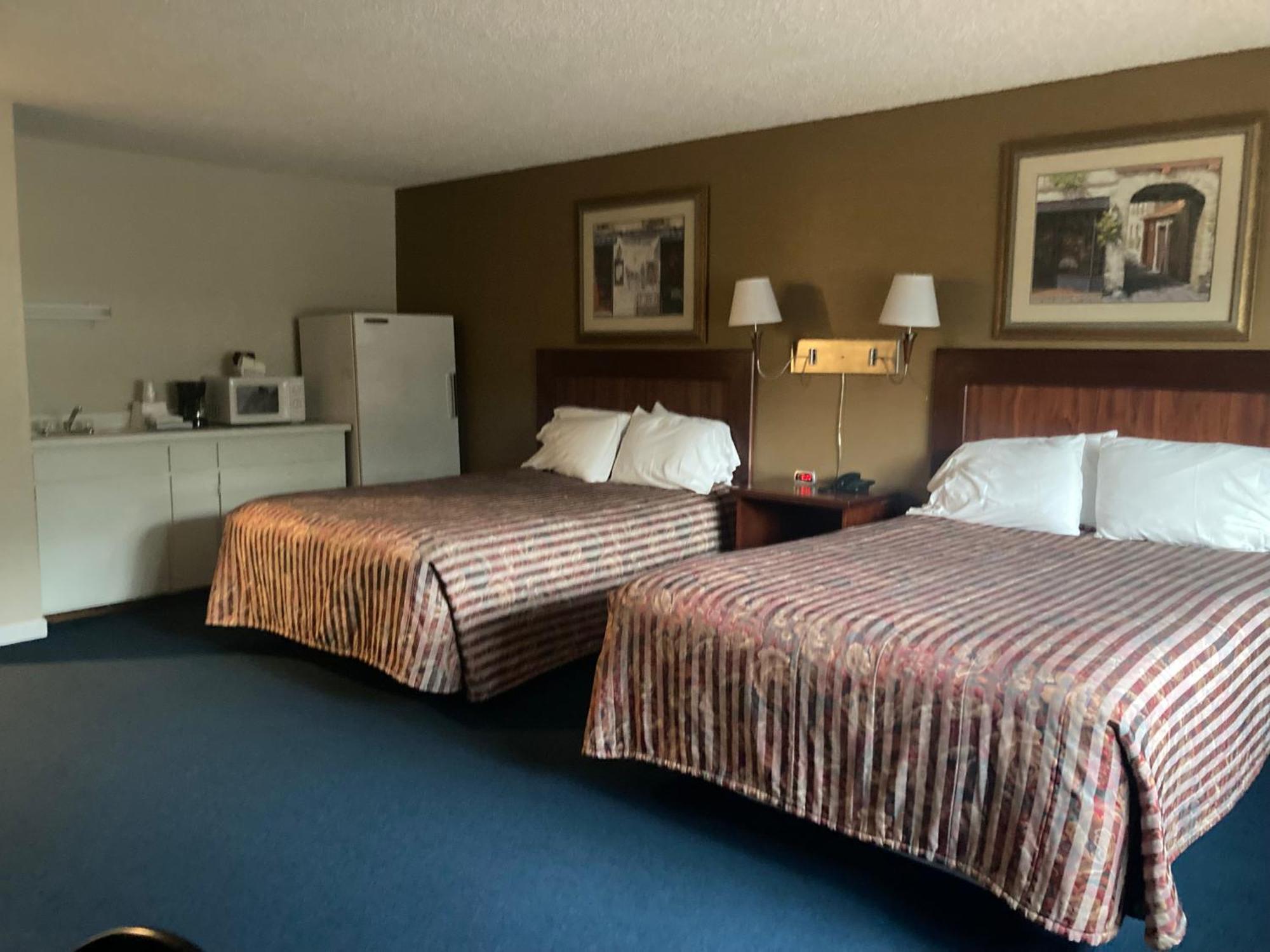 Travelodge By Wyndham Canyonville Exterior photo